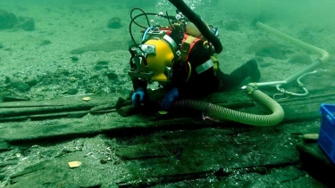 ডেনমার্কে সমুদ্রতল থেকে উদ্ধার ৬০০ বছরের পুরনো জাহাজ