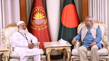 জামায়াতে ইসলামী প্রতিনিধি দলের সঙ্গে প্রধান উপদেষ্টার বৈঠক