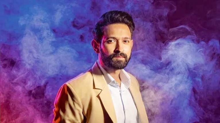 ‘ডন ৩’ থেকে সরে দাঁড়ালেন বিক্রান্ত ম্যাসি!