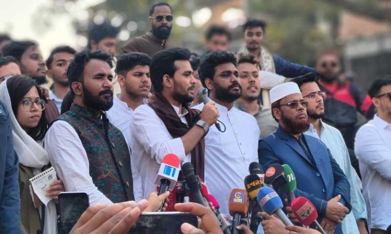 অত্যাচারের নতুন রূপ হাজির হয়েছে : আসিফ মাহমুদ