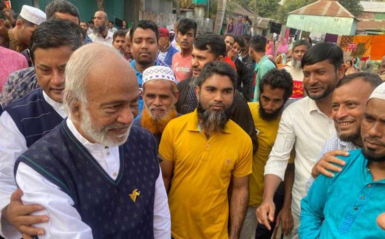 ধানের শীষ জয়ী হলে দেশে গণতন্ত্র জয়ী হয়: মঈন খান