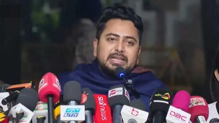 এখন কার্ডের রাজনীতি চলছে: নাহিদ