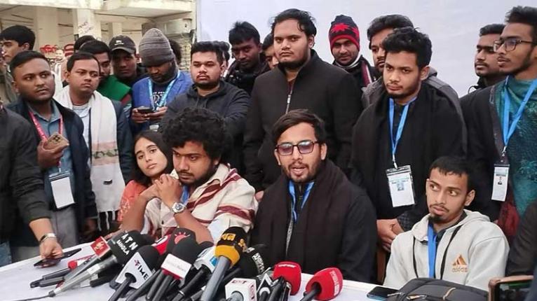 ‘নির্বাচন কমিশন পক্ষপাতদুষ্ট আচরণ করছে’