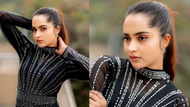 ‘পাগলি লুক’ ছাপিয়ে এবার চোখ ধাঁধিয়ে দিলেন কেয়া পায়েল