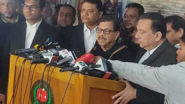 আল্লাহর ওপর ভরসা ছিল, ষড়যন্ত্র টেকেনি : প্রার্থিতা ফিরে পেয়ে মান্না