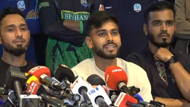 নাজমুলের পদত্যাগ ছাড়া মাঠে নামবেন না ক্রিকেটাররা