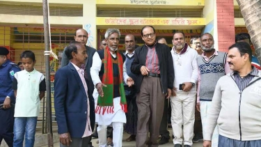 সুনামগঞ্জের বিভিন্ন সরকারি প্রাথমিক বিদ্যালয় পরিদর্শনে প্রাথমিক ও গণশিক্ষা উপদেষ্টা