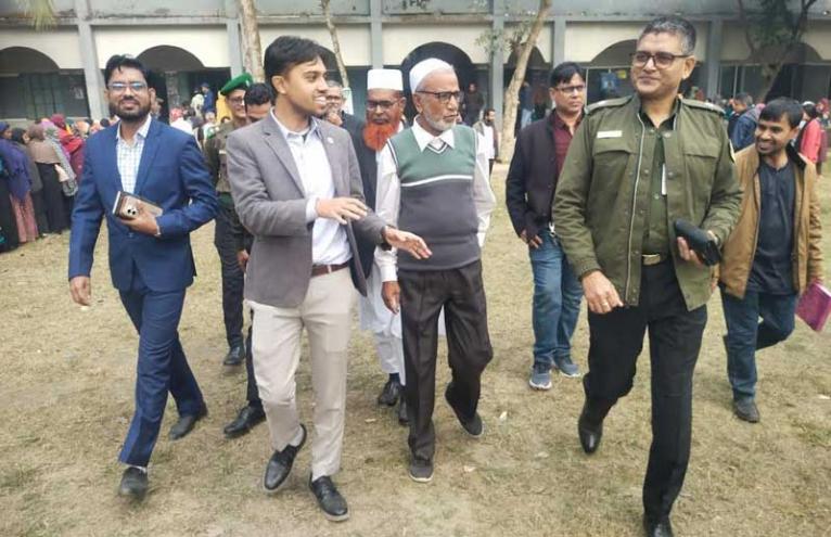 আনসার-ভিডিপির উদ্যোগে সরিষাবাড়ীতে চিকিৎসাসেবা ও শীতবস্ত্র বিতরণ