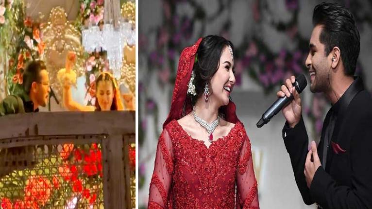 বিয়ের গুঞ্জনের মাঝেই গায়ে হলুদের সাজে হাজির হানিয়া আমির