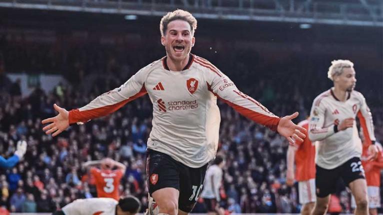 শেষ মুহূর্তের গোলে জয় পেল লিভারপুল