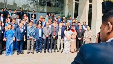 বিদায় নিলেন পররাষ্ট্র উপদেষ্টা