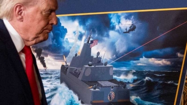 মধ্যপ্রাচ্যে আরও একটি যুদ্ধজাহাজ পাঠানোর কথা ভাবছেন ট্রাম্প!