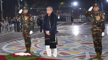 ভাষা শহীদদের প্রতি রাষ্ট্রপতির শ্রদ্ধা নিবেদন