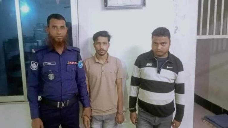 সোনারগাঁয়ে ইয়াবাসহ দুই যুবক আটক, ৪৭ পিস উদ্ধার