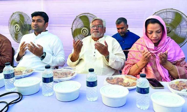 বিশ্ব দরবারে মাথা উঁচু করে দাঁড়াবে বাংলাদেশ : আমানউল্লাহ আমান