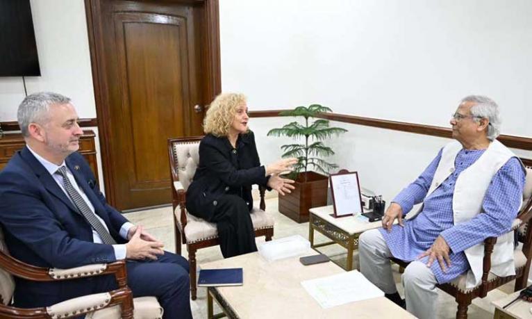 ইইউতে বাংলাদেশের শুল্কমুক্ত প্রবেশাধিকার বজায় রাখার অনুরোধ প্রধান উপদেষ্টার