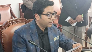 আমরা শিক্ষা নিয়ে রাজনীতি করব না : ববি হাজ্জাজ