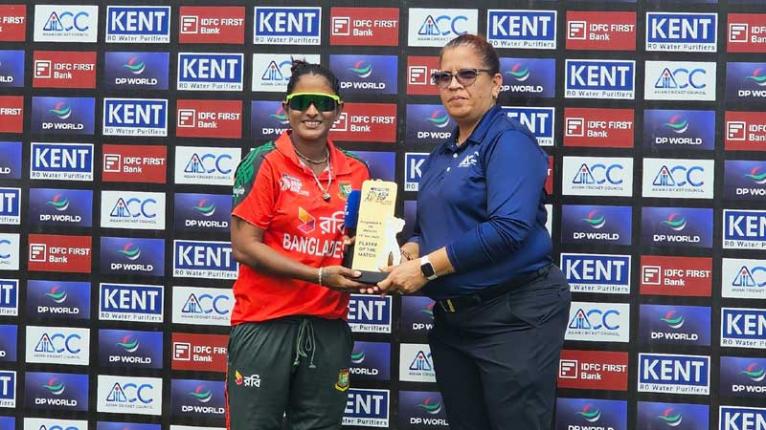 মালয়েশিয়াকে উড়িয়ে গ্রুপ চ্যাম্পিয়ন বাংলাদেশ