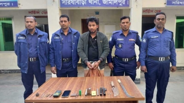 সরিষাবাড়ীতে সেনাবাহিনীর বিশেষ অভিযান, অস্ত্র ও সরঞ্জামসহ যুবক আটক