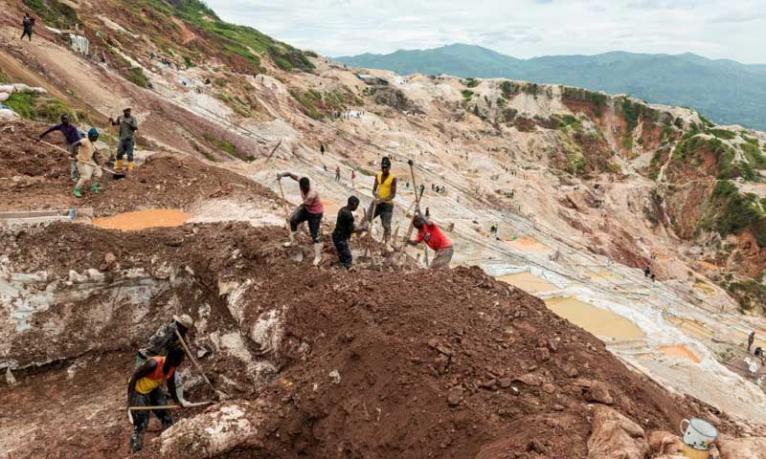 নাইজেরিয়ায় খনিতে বিস্ফোরণে নিহত ৩৮ খনি শ্রমিক