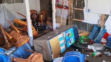 ঝালকাঠিতে জামায়াতের কর্মী-সমর্থকদের বাড়িতে হামলা-ভাঙচুর, গ্রেপ্তার ২