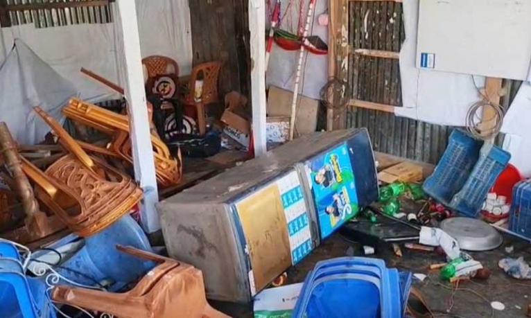 ঝালকাঠিতে জামায়াতের কর্মী-সমর্থকদের বাড়িতে হামলা-ভাঙচুর, গ্রেপ্তার ২