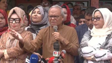 আপনারা কেন একজন নারীকেও মনোনয়ন দেননি?