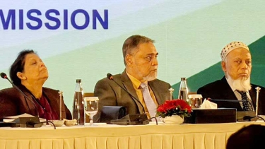 কমিটমেন্ট ফোকাসে রেখেই এগিয়ে যাচ্ছি, ভয় পাওয়ার কিছু নেই : সিইসি