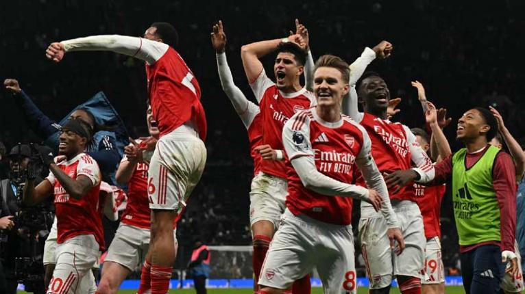 লন্ডন ডার্বি জিতে শীর্ষস্থান মজবুত করল আর্সেনাল