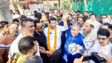 আড়াইহাজারে ধানের শীষের প্রচারে আনিসুল ইসলাম সানি