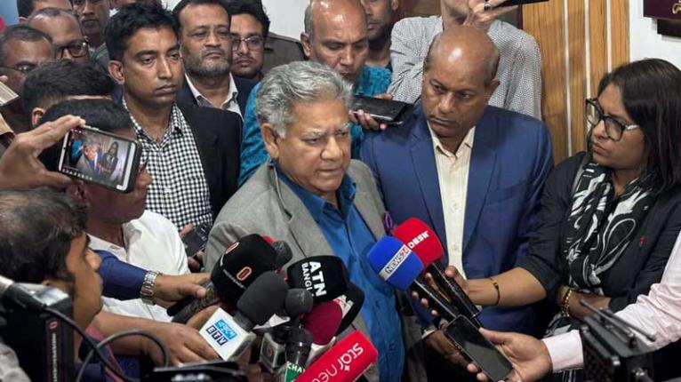 ‘বন্দরে ধর্মঘটের ইস্যুতে সরকার হার্ডলাইনে যাওয়ার সিদ্ধান্ত নিয়েছে’