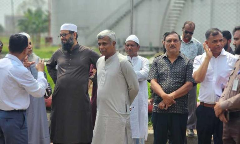 নারায়ণগঞ্জে আকস্মিক পেট্রল ডিপো পরিদর্শনে জ্বালানি প্রতিমন্ত্রী
