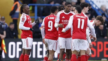 কোয়ার্টার ফাইনালে আর্সেনাল