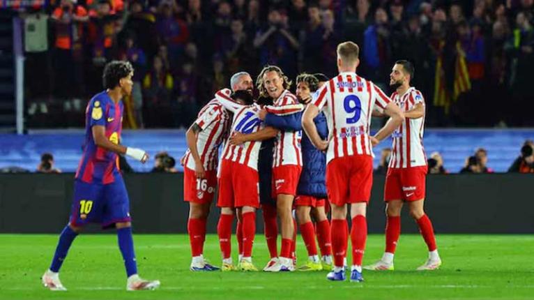 দাপুটে জয়েও শেষরক্ষা হলো না বার্সেলোনার