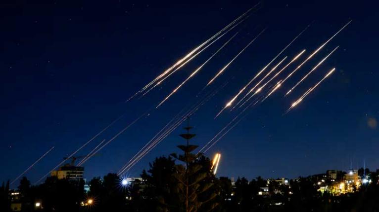 ইসরাইলে নতুন করে ক্ষেপণাস্ত্র ছুড়ল ইরান