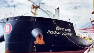 মিসাইল আতঙ্কে হরমুজ পেরোতে পারেনি বাংলাদেশি জাহাজ