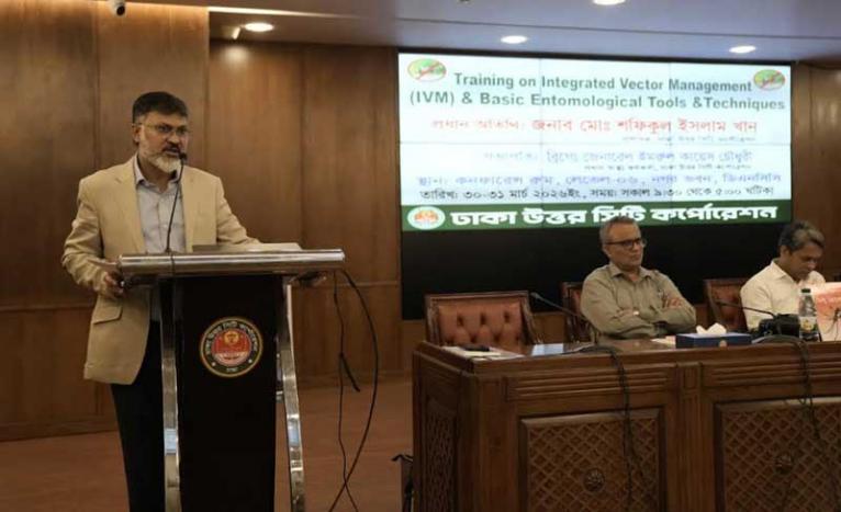 রাস্তায় হাঁটার সময় মানুষ যেন আমাদের ব্লেম দিতে না পারে - ডিএনসিসি প্রশাসক