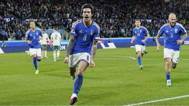 বিশ্বকাপের আশা বাঁচিয়ে রাখল ইতালি