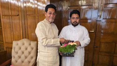 ঐক্যমতের সরকার গঠনে সরকারী ও বিরোধী দলীয় হুইপবৃন্দের ফলপ্রসূ আলোচনা