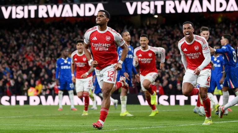 লন্ডন ডার্বি জিতল আর্সেনাল, প্যালেসকে হারিয়ে শীর্ষ তিনে ম্যানইউ