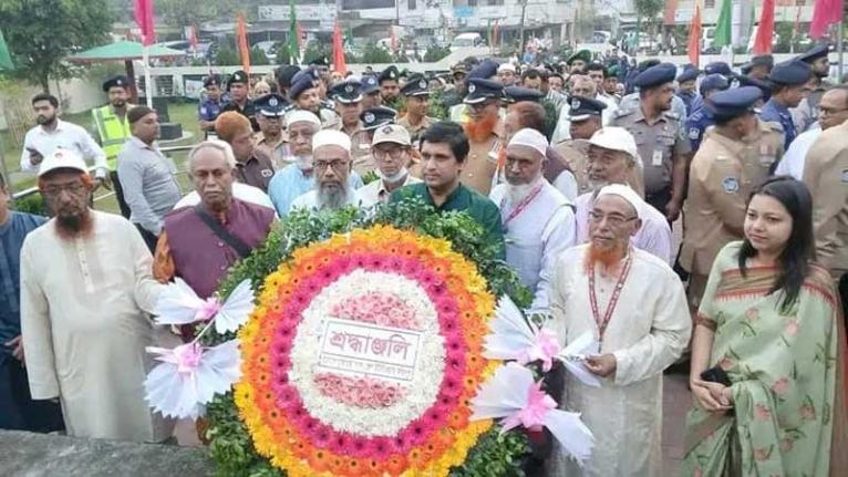 মহান স্বাধীনতা ও জাতীয় দিবস উপলক্ষে ফরিদপুরে বীর শহীদদের প্রতি সর্বস্তরের মানুষের শ্রদ্ধা নিবেদন