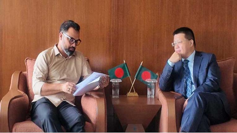 যুব ও ক্রীড়া প্রতিমন্ত্রীর সাথে চীনের রাষ্ট্রদূতের সাক্ষাৎ