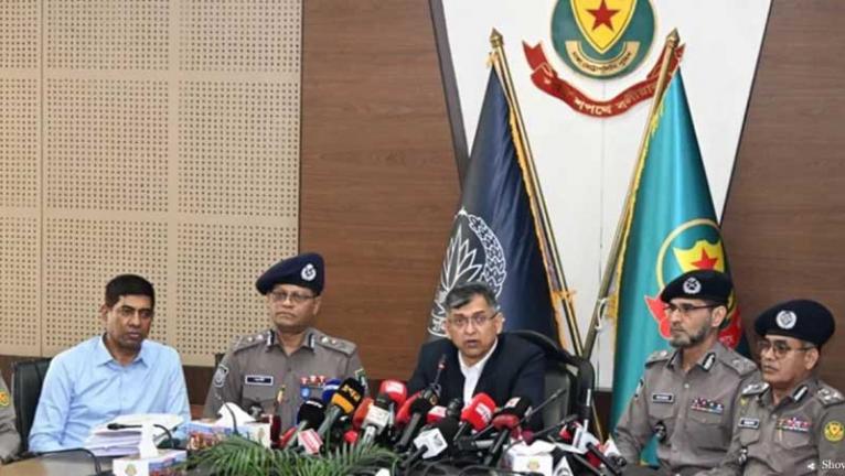 চাঁদাবাজ ও সন্ত্রাসীদের বিরুদ্ধে শিগগির দেশব্যাপী অভিযান - স্বরাষ্ট্রমন্ত্রী