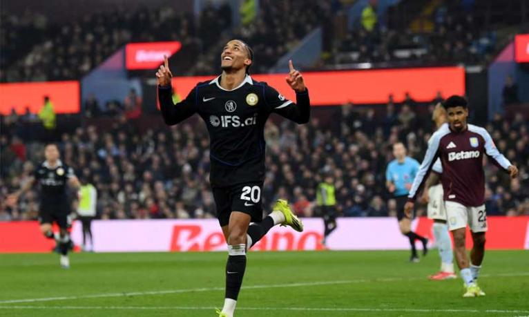 ব্রাজিল তারকার হ্যাটট্রিকে চেলসির বিশাল জয়