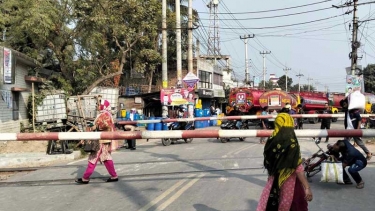 খুলনাসহ ১৫ জেলায় জ্বালানি তেল উত্তোলন বন্ধ