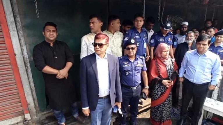 পঞ্চগড়ে অগ্নিকাণ্ডে ক্ষতিগ্রস্তদের পাশে থাকার আশ্বাস প্রতিমন্ত্রী ফরহাদের