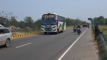 নেই যানজট, মহাসড়কে ফিরেছে গতি