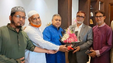 নাসিক প্রশাসকের সাথে আনিসুল ইসলাম সানির সৌজন্য সাক্ষাৎ