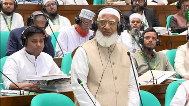 জামায়াত আমিরকে থামালেন স্পিকার