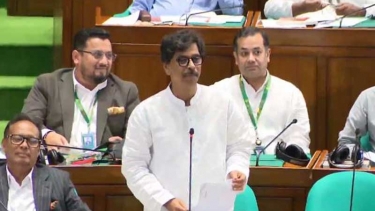 সরকার পর্যাপ্ত সার সরবরাহ নিশ্চিত ও কৃষক সহায়তা কর্মসূচি সম্প্রসারণ করছে : কৃষিমন্ত্রী